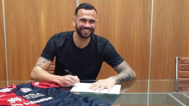 cagliaricalcio.com