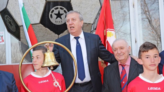 Голям международен фонд има интерес към акциите на ЦСКА