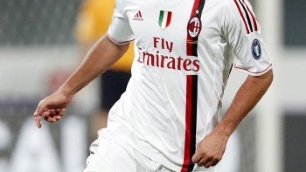 Акуилани се завръща на терените след 2 седмици