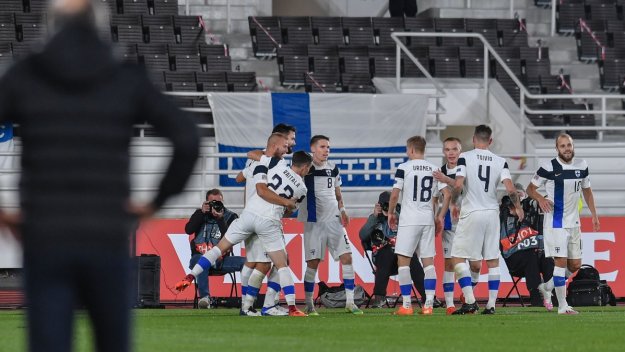 Финландия шокира Франция с 2:0 насред Париж