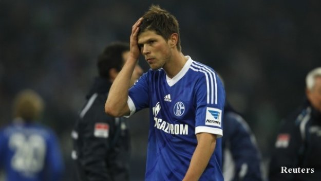 Клаас Ян Хунтелаар: Оставам в Шалке дори и да не играем в ШЛ