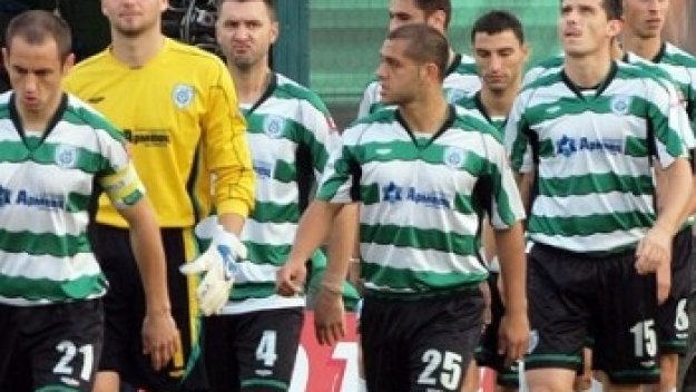 Моряците преплуваха през Ком-Миньор... буквално