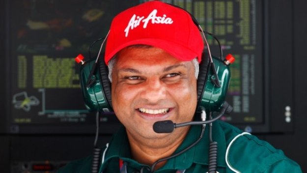 Тони Фернандес поема контрола над КПР от днес