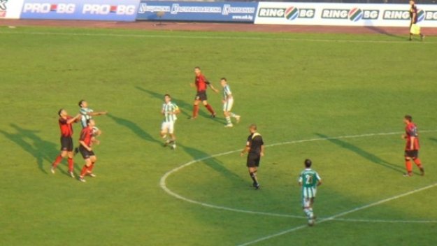 Трима от Берое аут за гостуването на Локо (Сф)