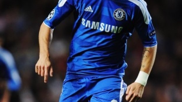 Челси бие шута на издънката Фернандо Торес през януари