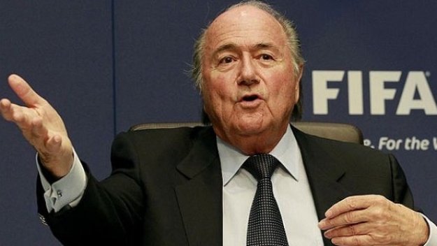 Блатер: Меси и Роналдо са живи легенди