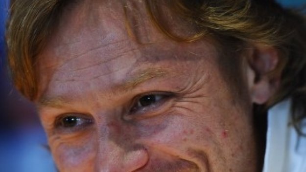 Карпин недоволства, въпреки класическата победа над Аякс