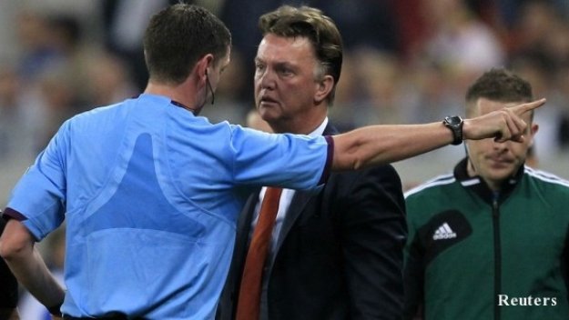 В Румъния сравниха ван Гаал с Хитлер