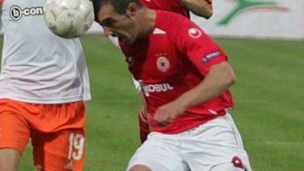 Виданов в червената група за мача с Пирин