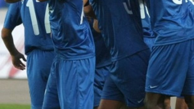 Лукс за Левски в Лисабон