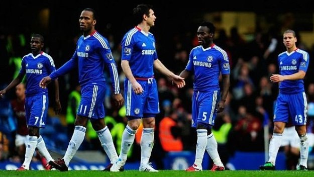 Челси галопира от ада до рая и свърши обратно в ада