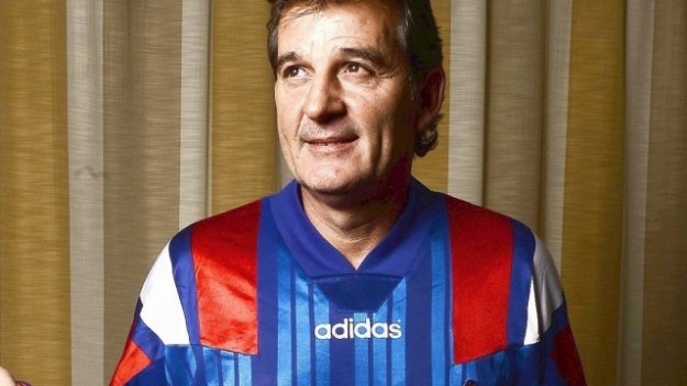 Емо Костадинов: С Любо Пенев спахме в едно легло преди мача на "Парк де Пренс"