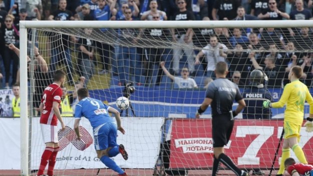 Легенда на ЦСКА смаза от критика играчите