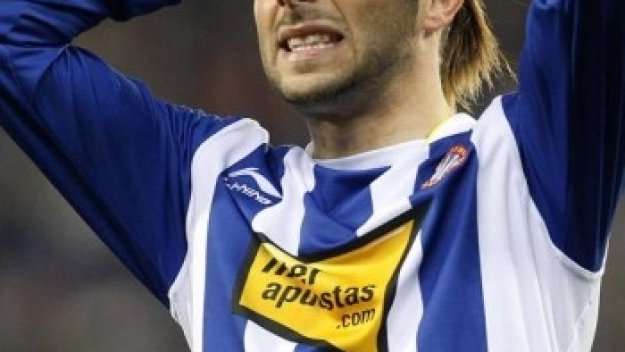 Нападател на Еспаньол с 2 операции за седмица