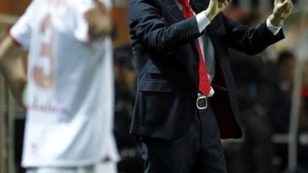 Мичел доволен от първото полувреме