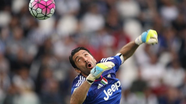 Буфон е играч на сезона в Юве! + ВИДЕО