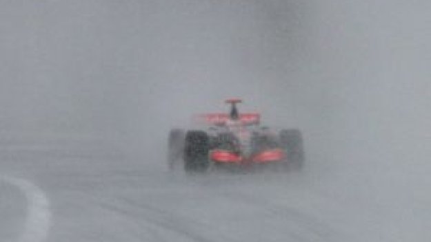 Алонсо спечели трилъра на Нюрбургринг