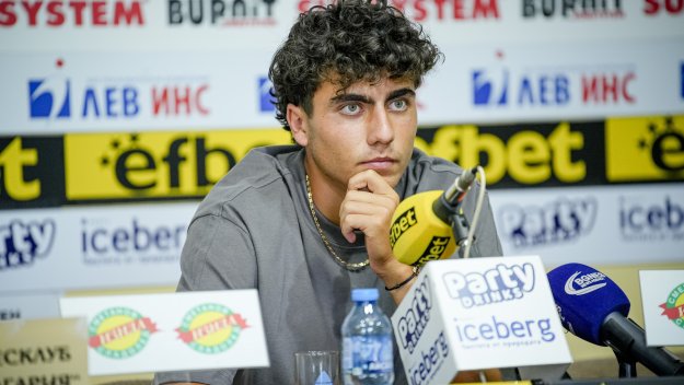 Весела Лечева поздрави Иван Иванов и Александър Василев след финала на US Open