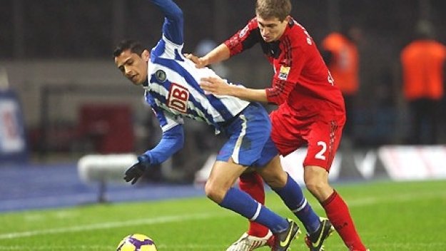 Драма раздели точките между Херта и Байер