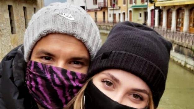 Вижте как Лолита се озовала в леглото на Гришо