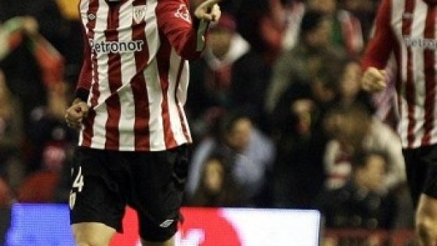 Играч на Атлетик вкарва с пета от 10 метра