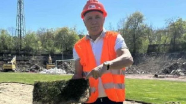 Христо Стоичков отново посети "Армията"