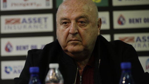 Стефанов към Бербатов: Не уважавам хора, които отказват да играят за България