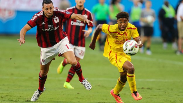 Тежко лято за Милан 