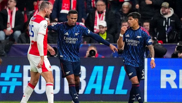 Защитата на Артилеристите с куп постижения след Прага