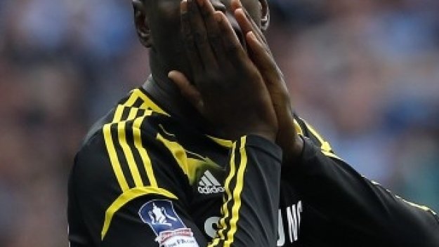 Анжи иска Демба Ба