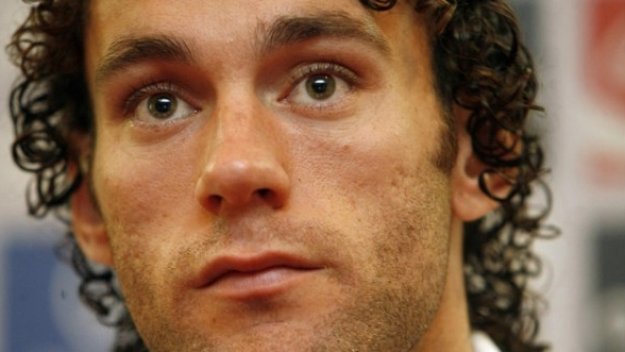 Габи Милито приключва с футбола