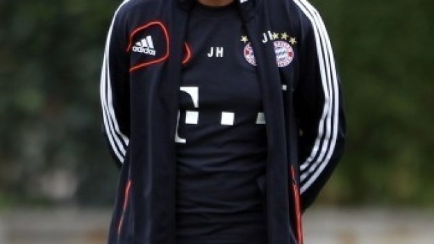 В Байер бесни на Юп Хайнкес