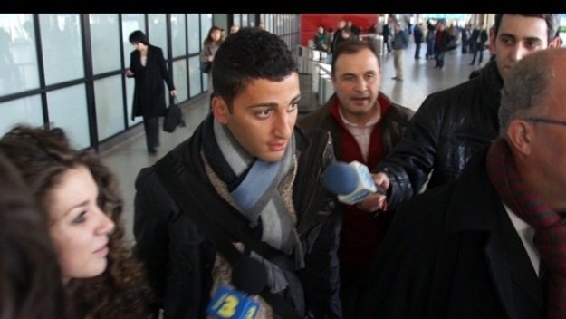 Иван Боладо кацна в София