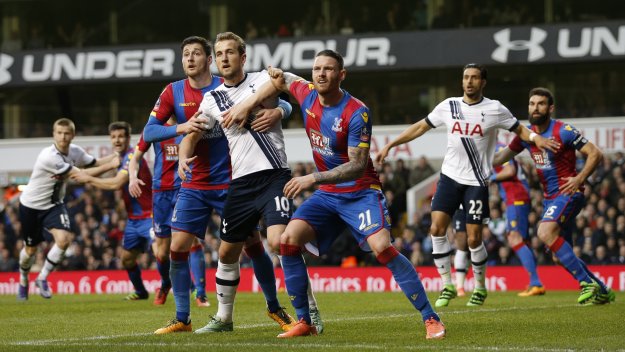 Хари Кейн нахлузва "маската на Зоро"