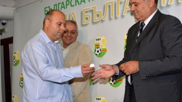 Шеф на ЦСКА отказа да коментира бунтовете за пари