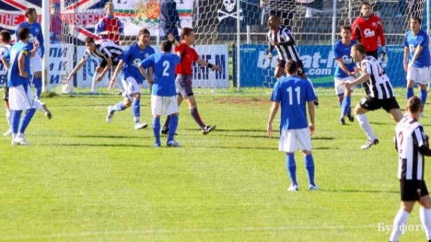 Стефан Грозданов заведе 24 играчи в Банско