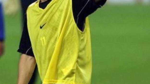 Левски поглежда отново към Топчо