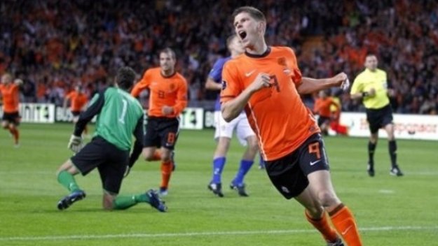 4:1 и 4 от 4 за Холандия