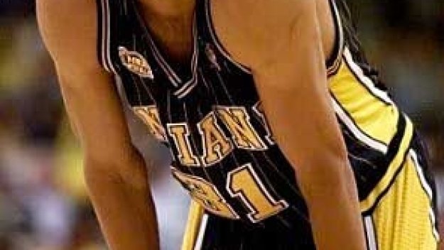 Далас и Финикс също искат Реджи Милър