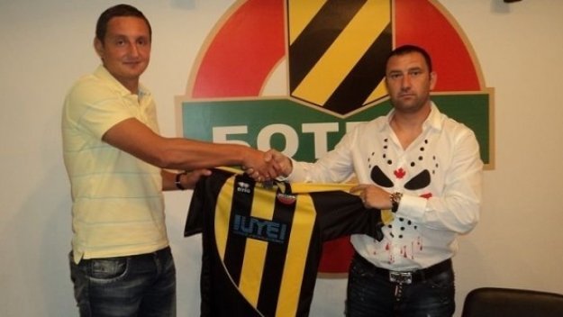 &quot;Молива&quot; виси и за Берое