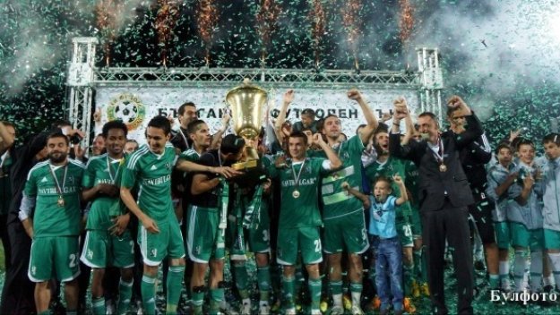 Лудогорец гони ЦСКА и Левски