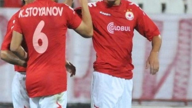 Пламен Крачунов се контузи в Киев