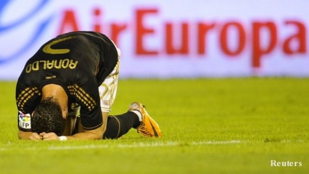 Роналдо с лека травма, не тренира