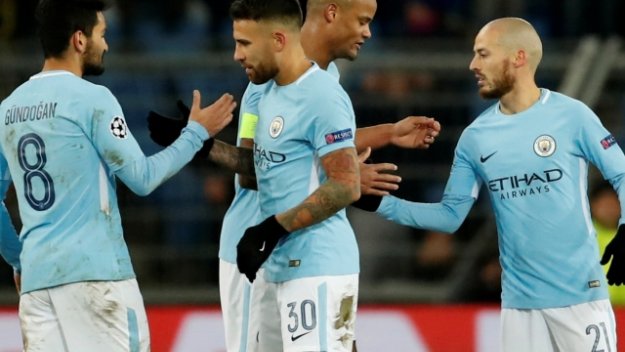 Давид Силва излиза за Ман Сити срещу Стоук и след това лети за Испания