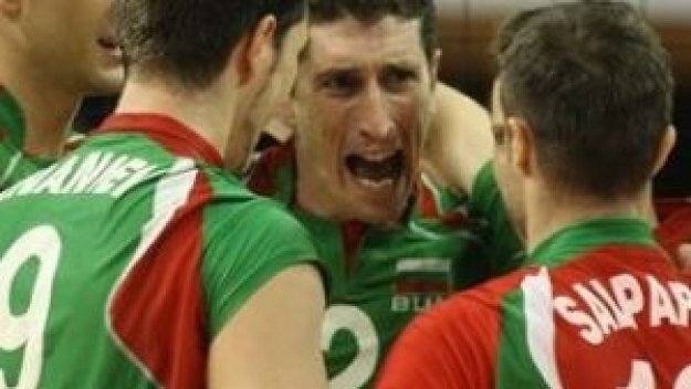 България победи Полша с 3:0 гейма