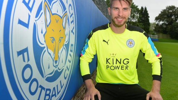 Лестър купи германски вратар