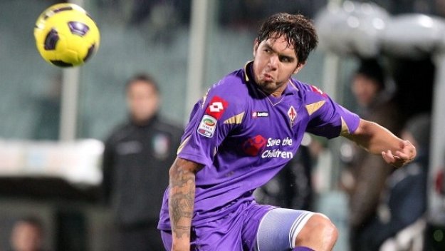 Байерн извади 13 милиона за Варгас от Фиорентина