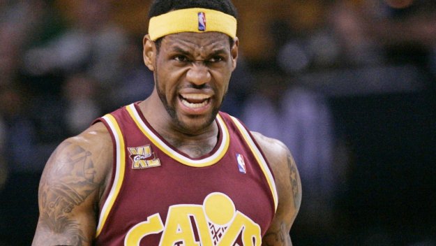 ЛеБрон Джеймс се върна в Кливланд