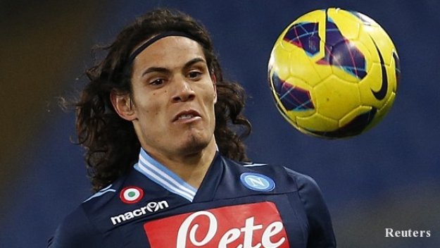 Челси предложи 49,3 милиона паунда за Кавани