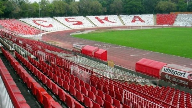 2500 лв. за място на &quot;Армията&quot;